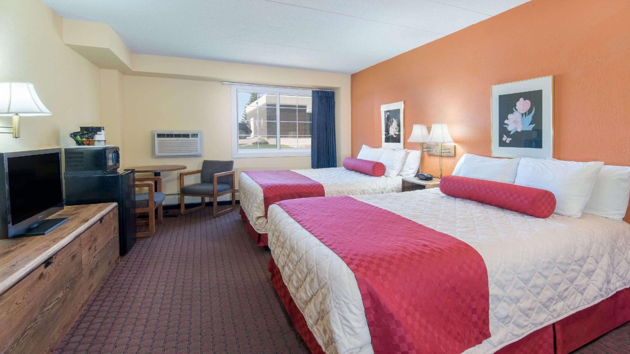 Photo of Bedroom in Minot