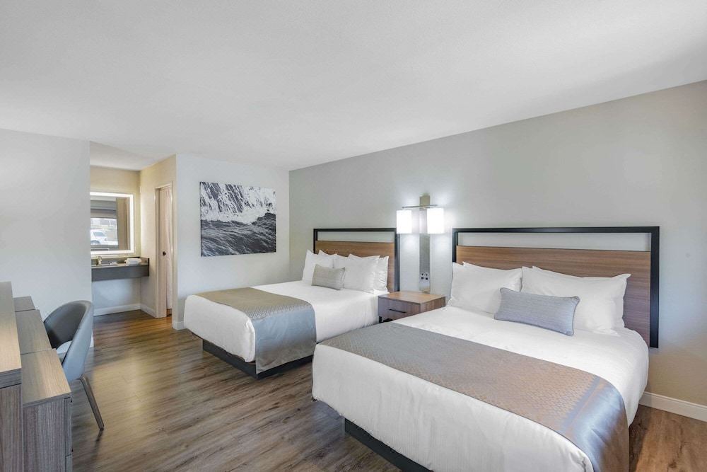 Photo of Bedroom in Midway-Pacific Highway