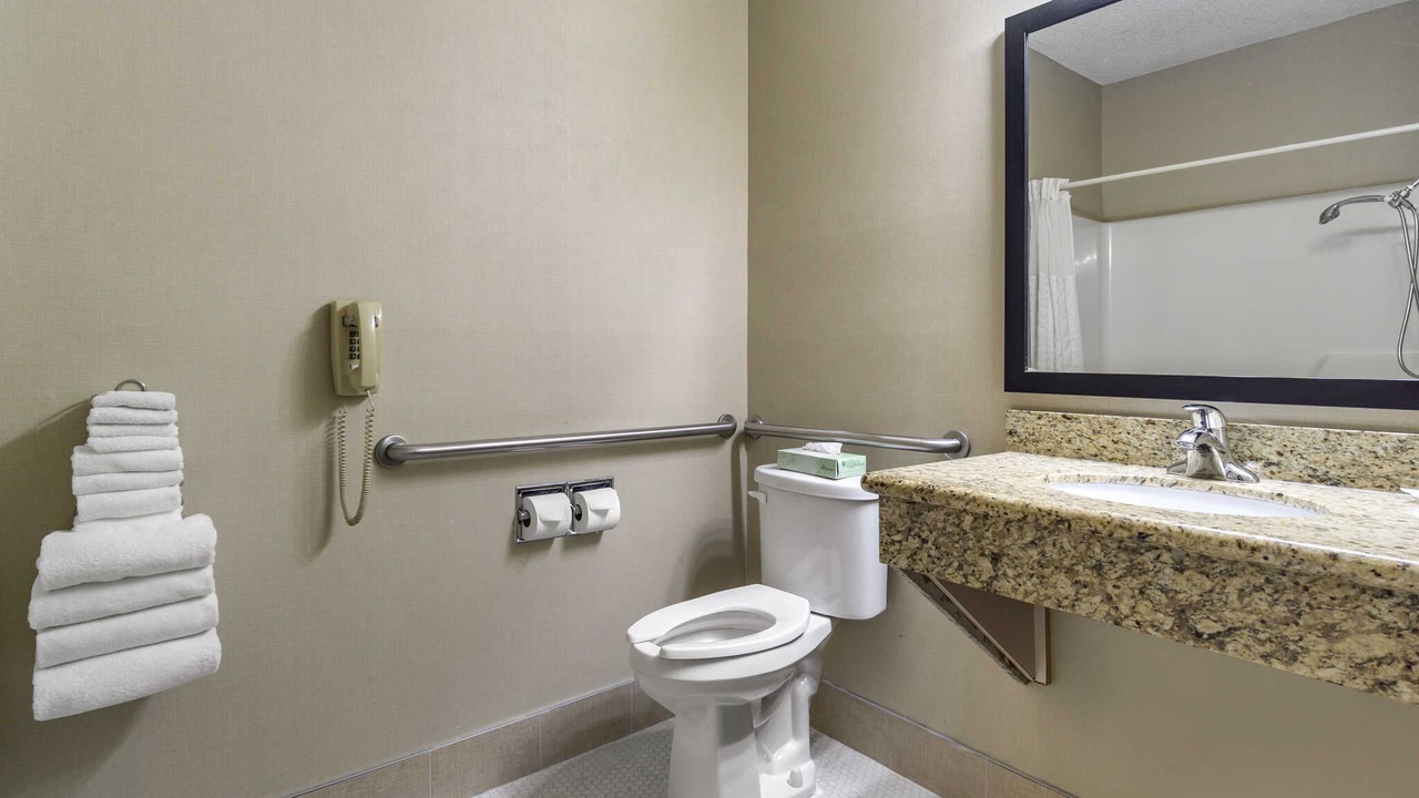 Photo of Bathroom in Canyon Park
