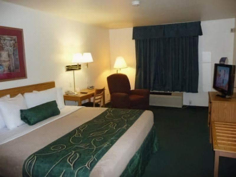 Photo of Bedroom in Cheyenne
