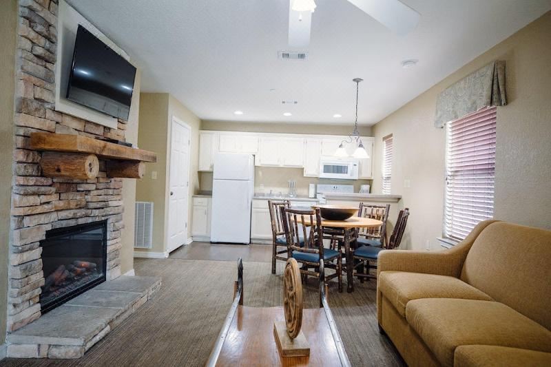 Photo of Livingroom in Canyon Lake