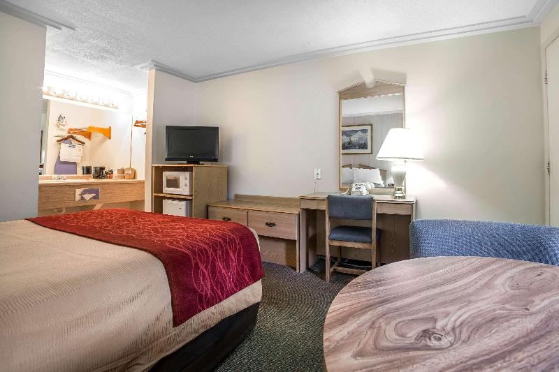 Photo of Bedroom in Lander