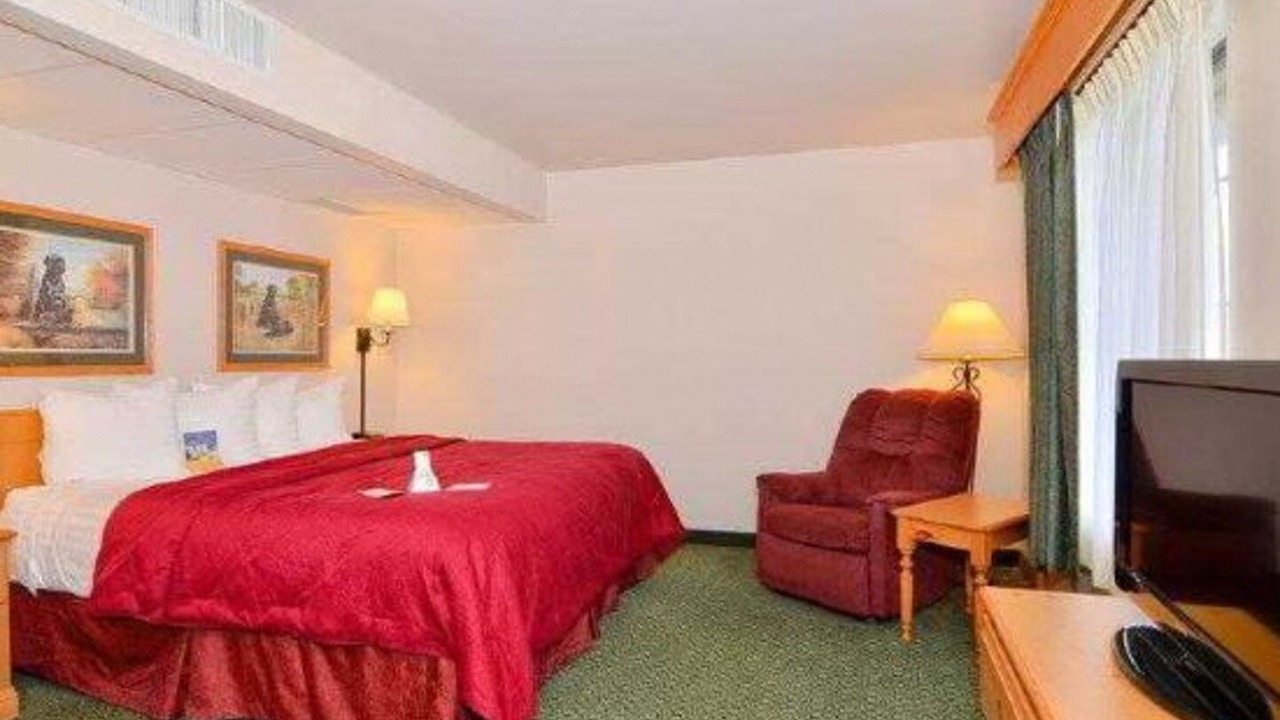 Photo of Bedroom in Laurel