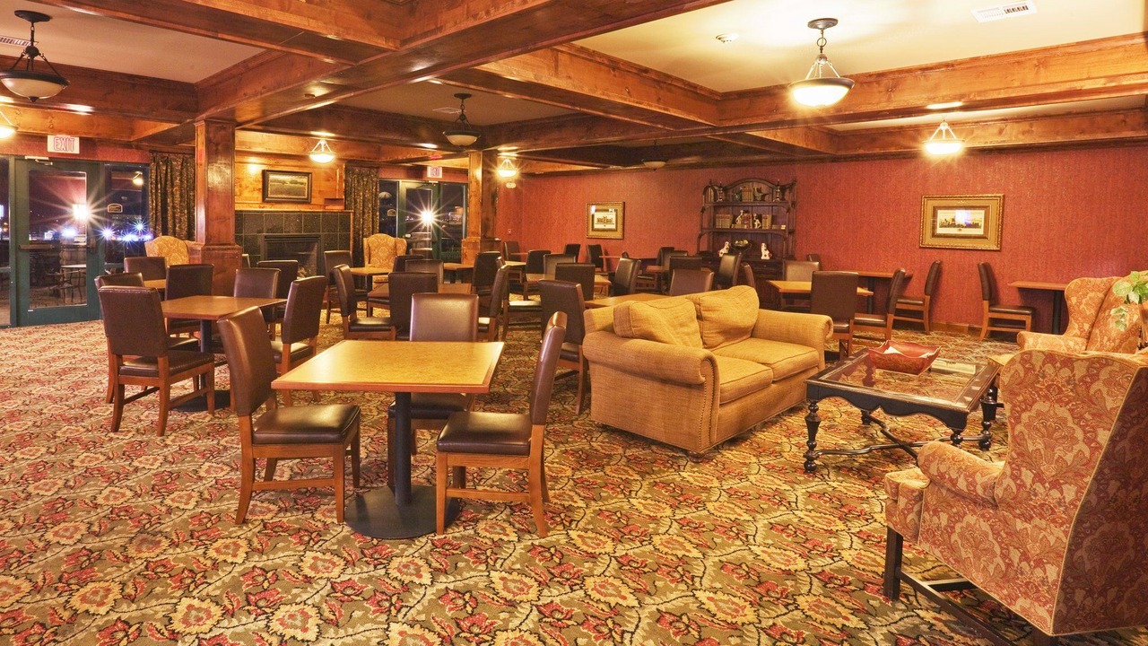 Photo of Livingroom in Broken Arrow