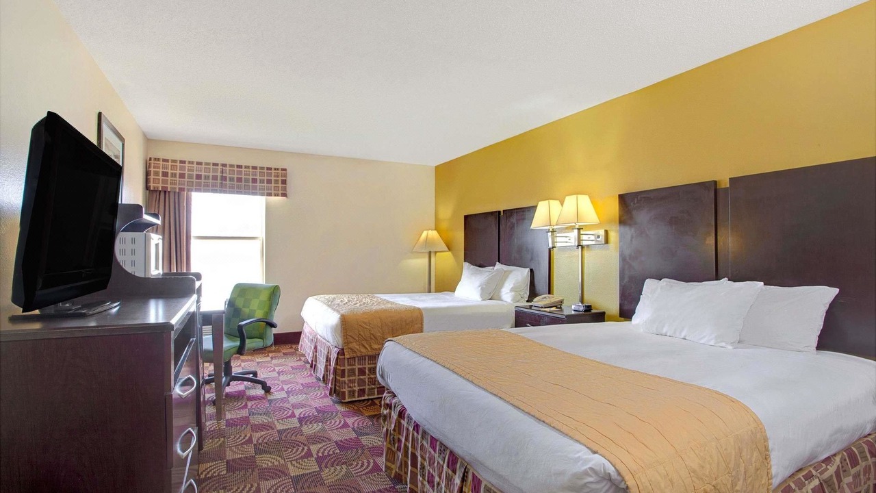 Photo of Bedroom in Tougaloo