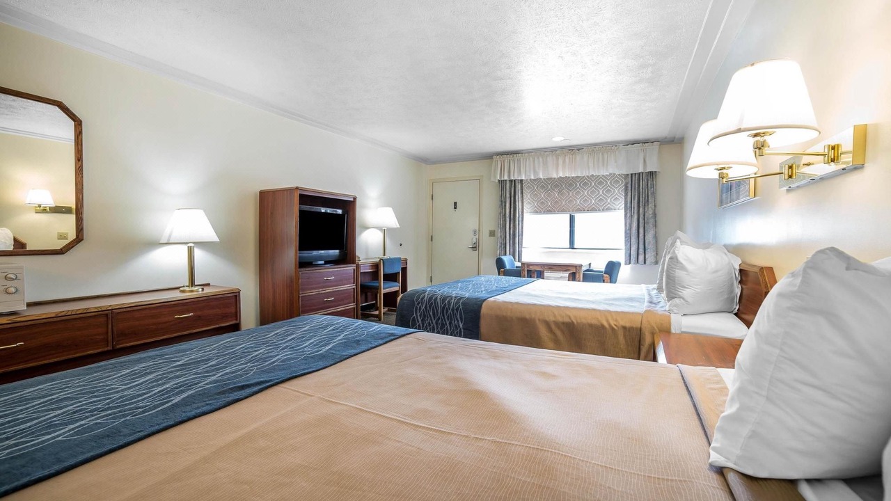 Photo of Bedroom in Lander