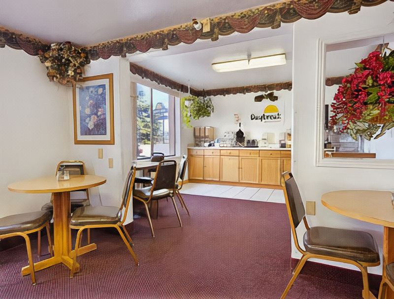 Photo of Livingroom in Evanston