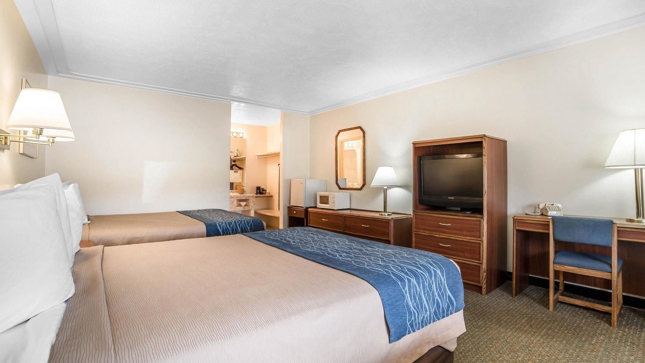 Photo of Bedroom in Lander
