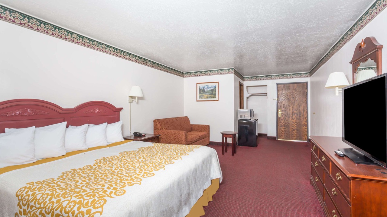 Photo of Bedroom in Evanston