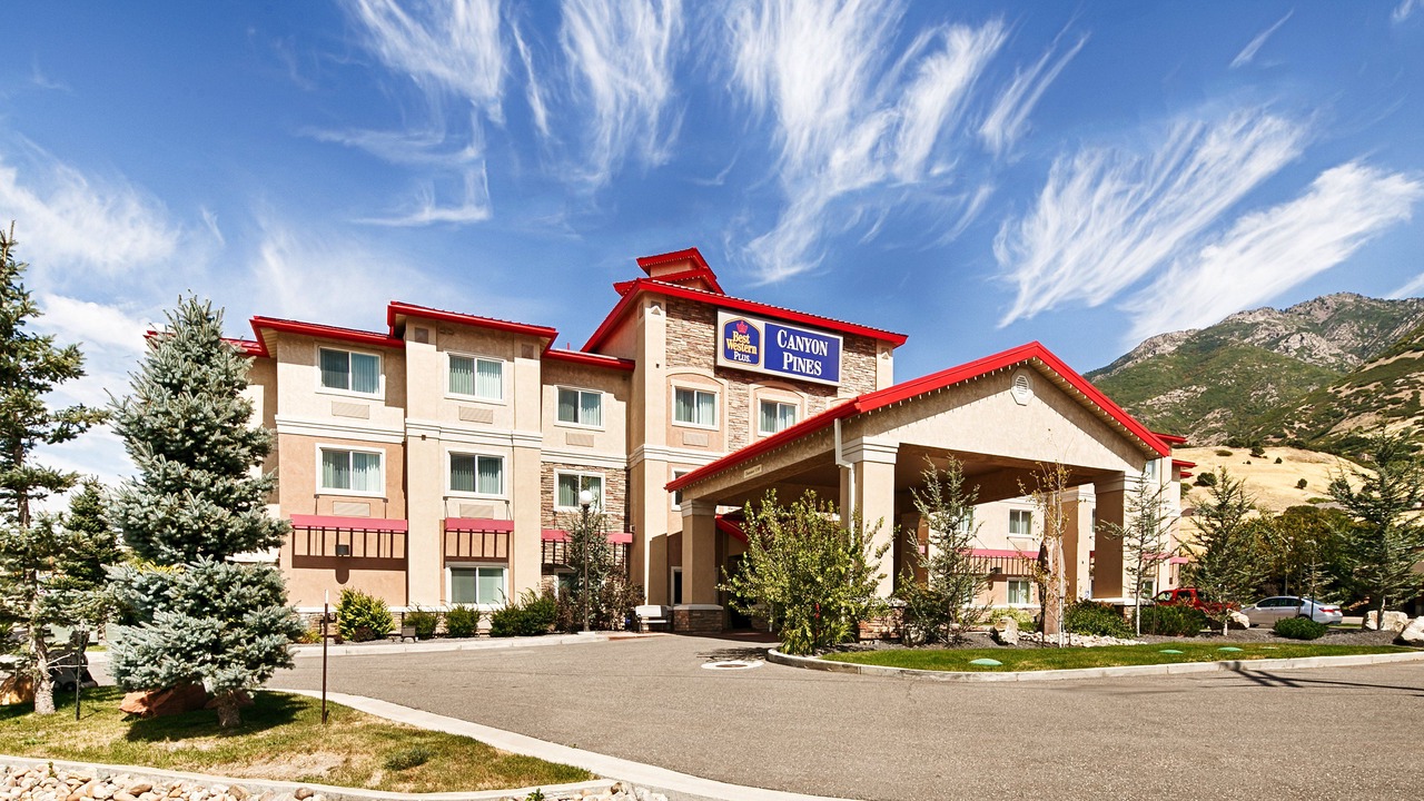 Photo of Buildings in Uintah
