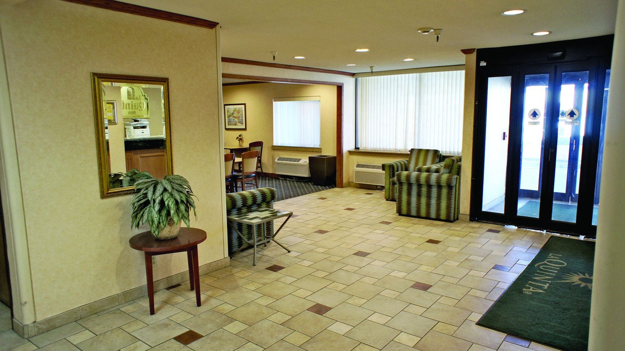 Photo of Livingroom in Springdale