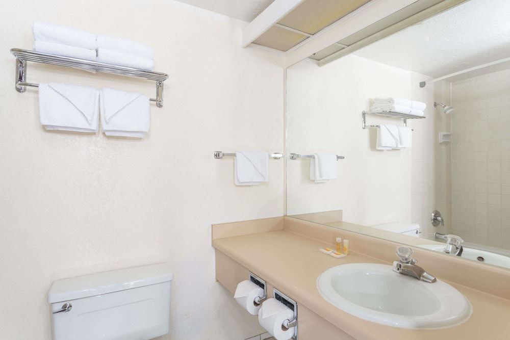 Photo of Bathroom in Evanston