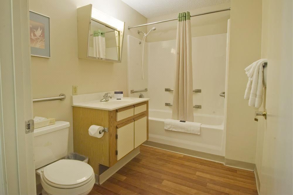 Photo of Bathroom in Canyon Park