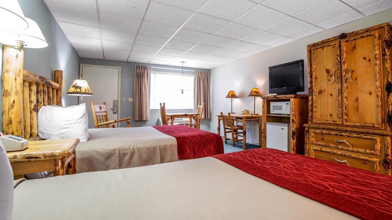 Photo of Bedroom in Lander