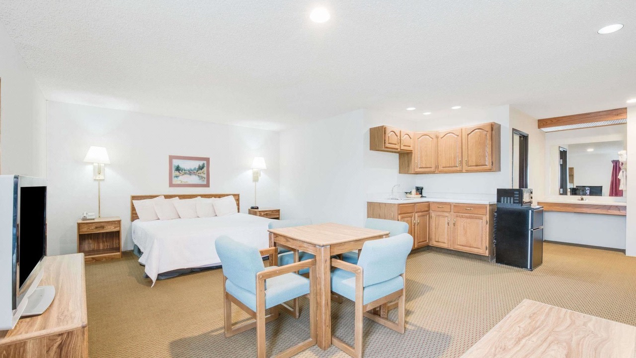 Photo of Livingroom in Sturgis