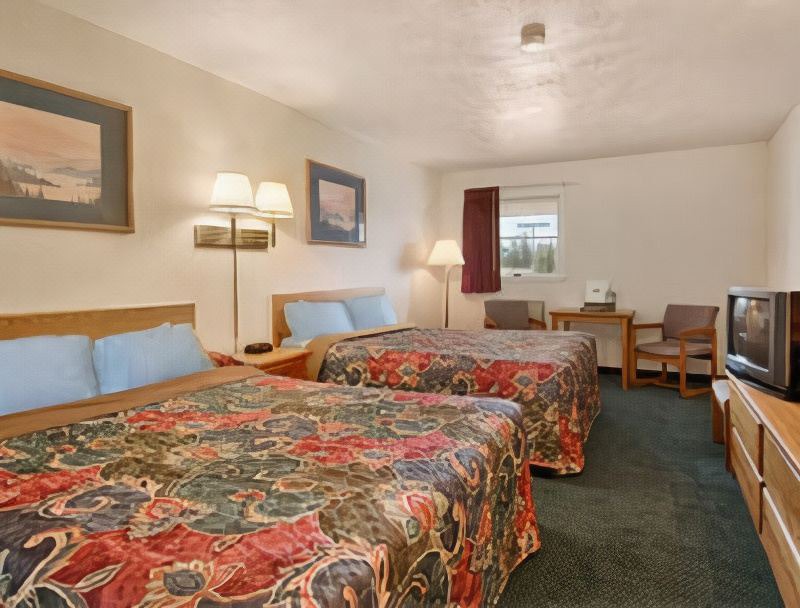 Photo of Bedroom in West Yellowstone