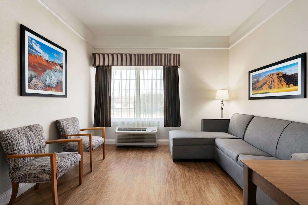 Photo of Livingroom in St. George