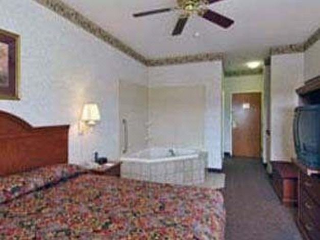 Photo of Bedroom in Glen Allen
