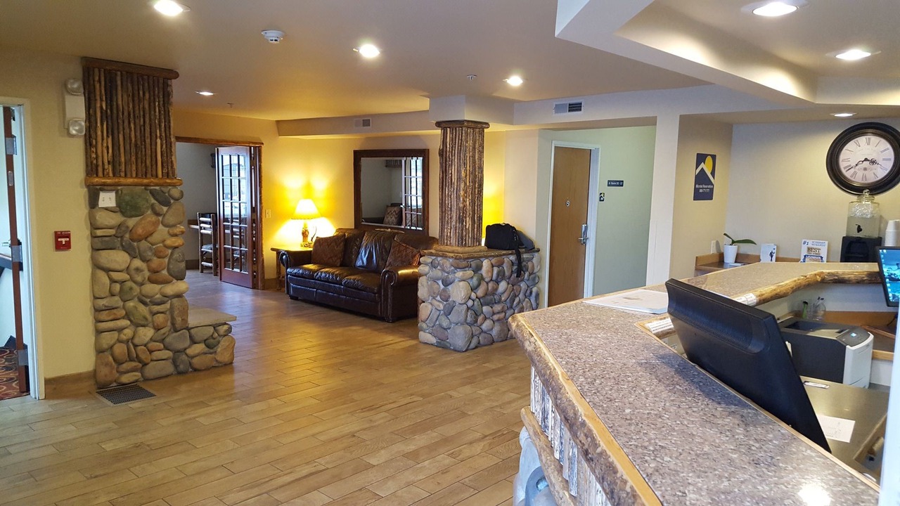 Photo of Livingroom in Bozeman