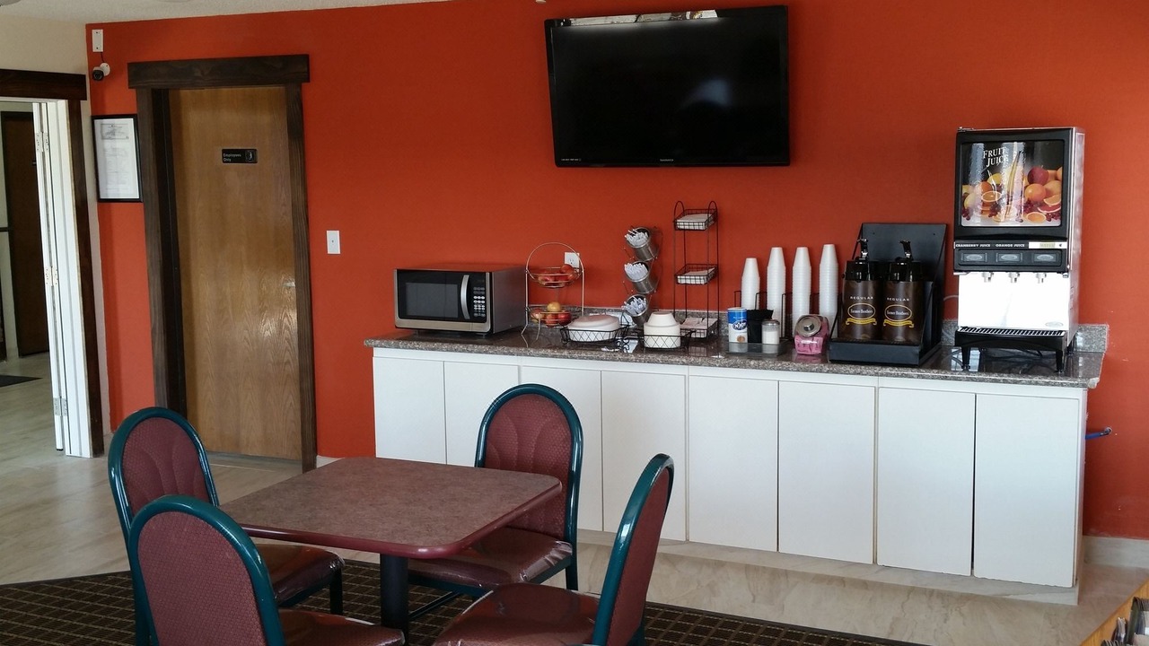 Photo of Livingroom in Cedar Rapids - Iowa City