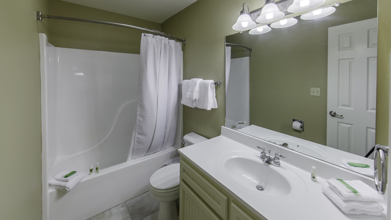 Photo of Bathroom in Canyon Lake
