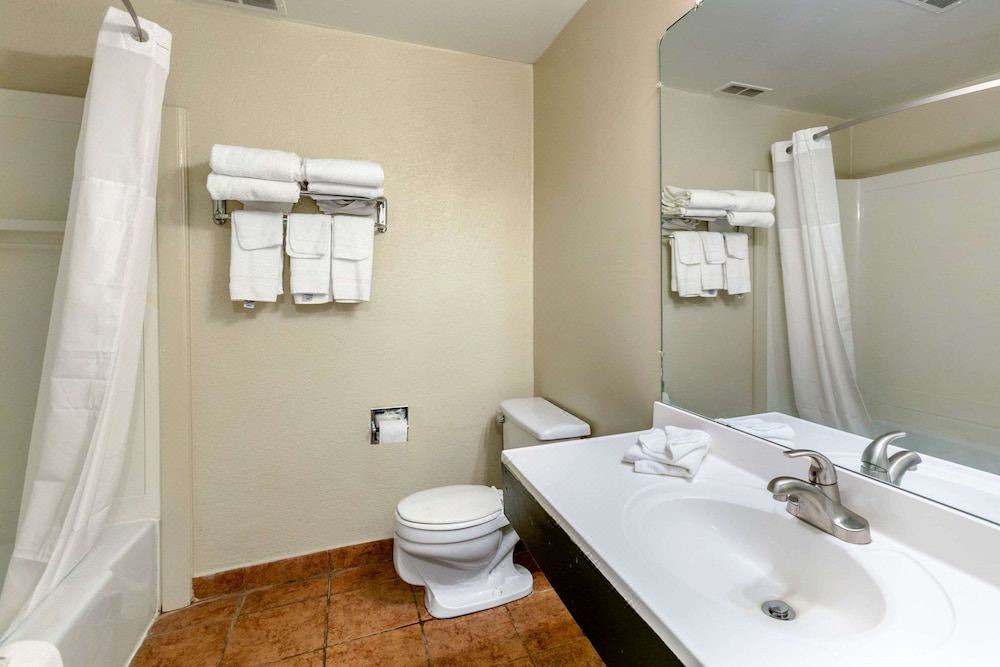 Photo of Bathroom in Rawlins