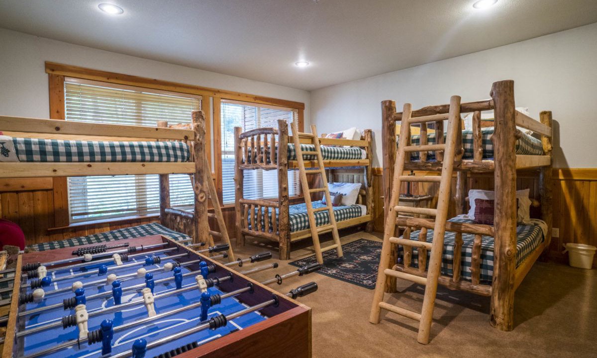 Photo of Livingroom in Sundance