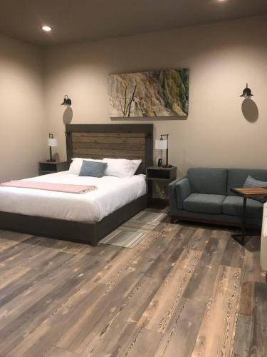 Photo of Bedroom in West Yellowstone