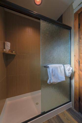 Photo of Bathroom in West Yellowstone