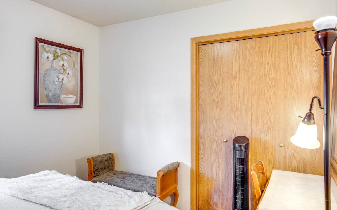 Photo of Bedroom in River Road