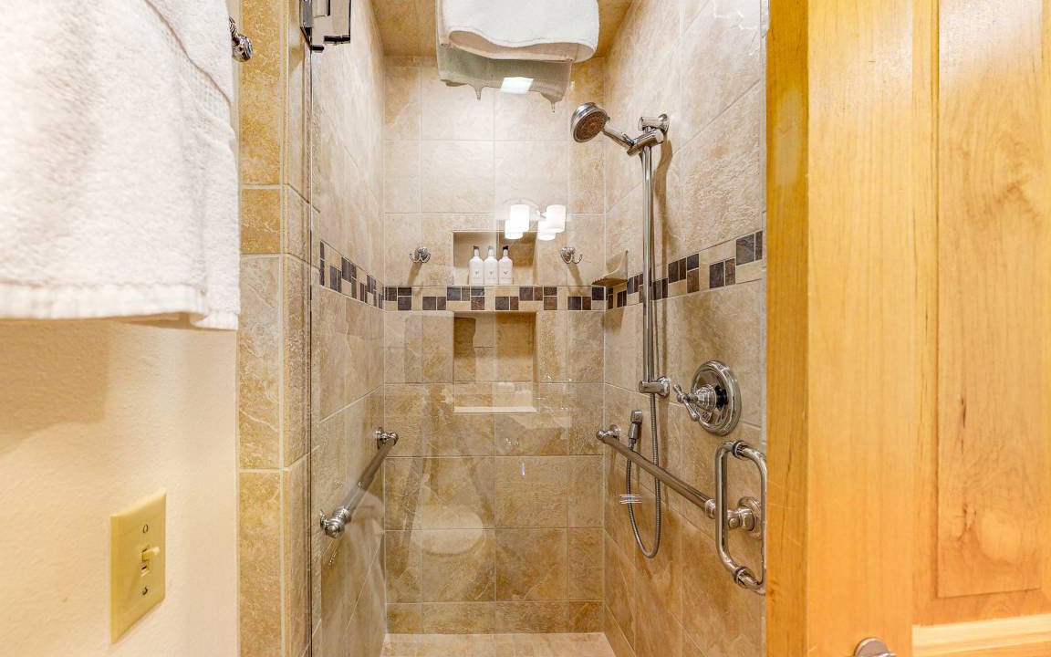 Photo of Bathroom in Moose Wilson Road