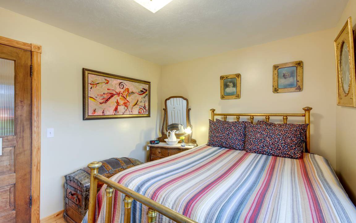 Photo of Bedroom in Livingston