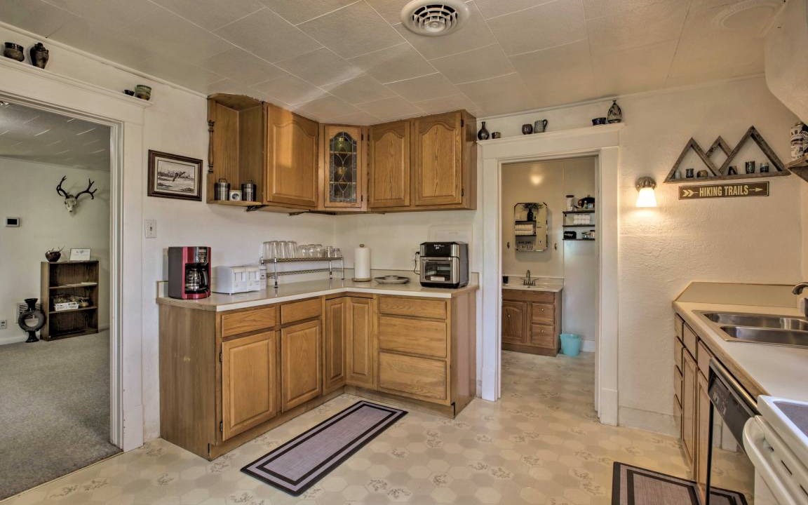 Photo of Kitchen in Ten Sleep