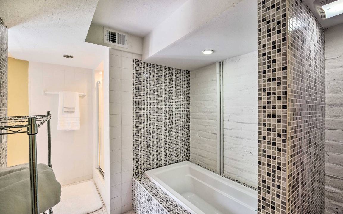 Photo of Bedroom in Neartown