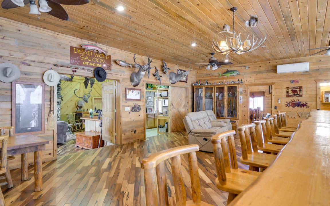 Photo of Livingroom in Salmon
