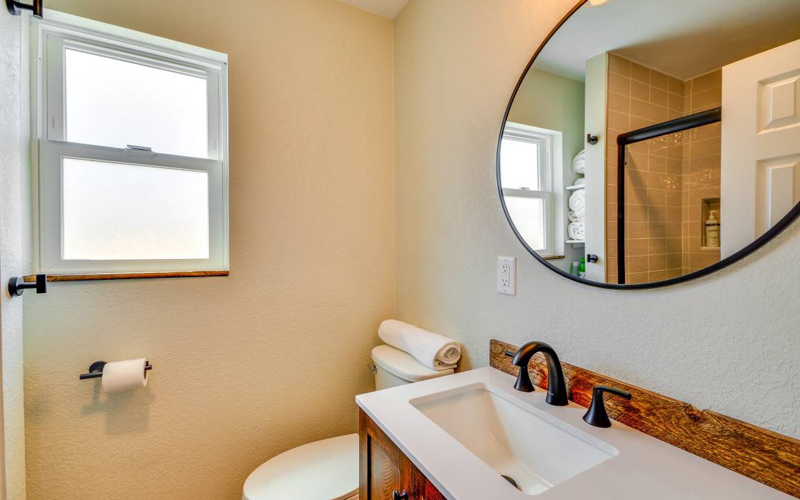 Photo of Bathroom in Thermopolis