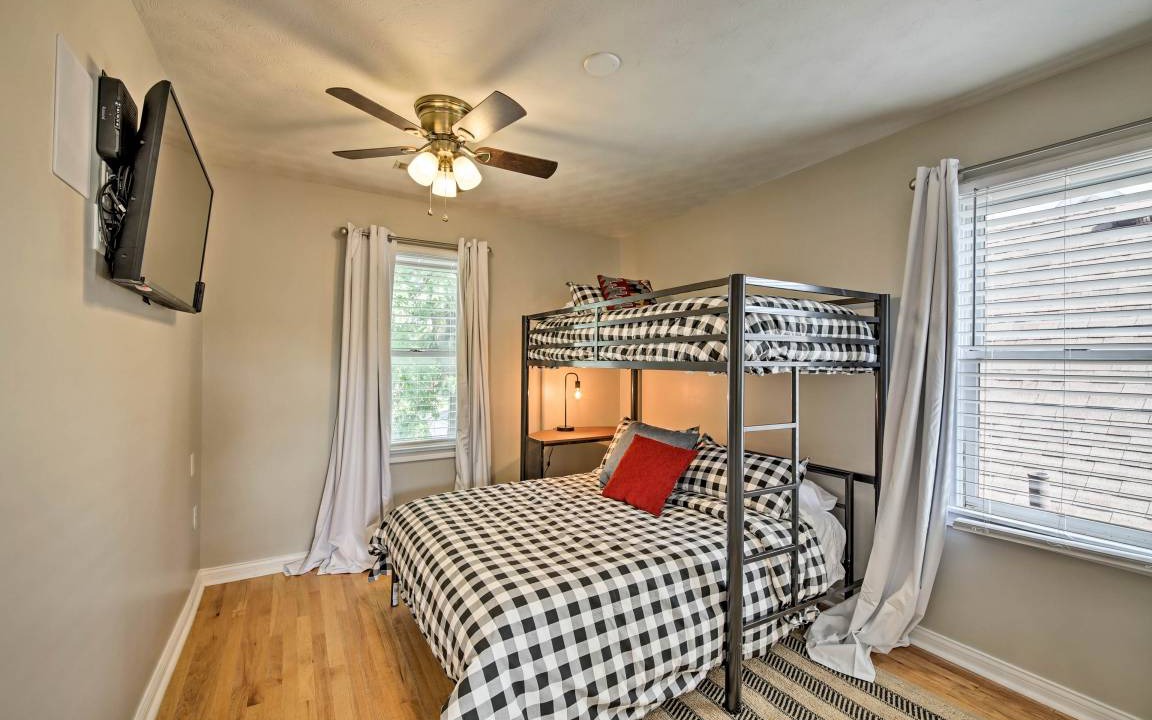 Photo of Bedroom in Babe Denny