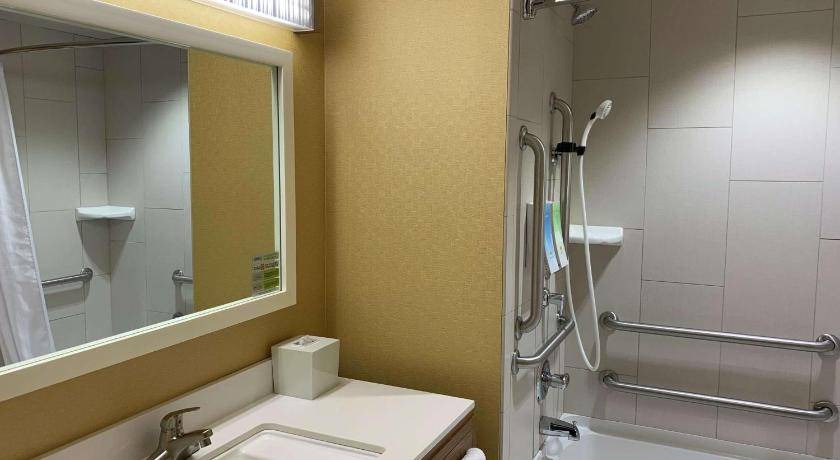 Photo of Bathroom in Fort Smith
