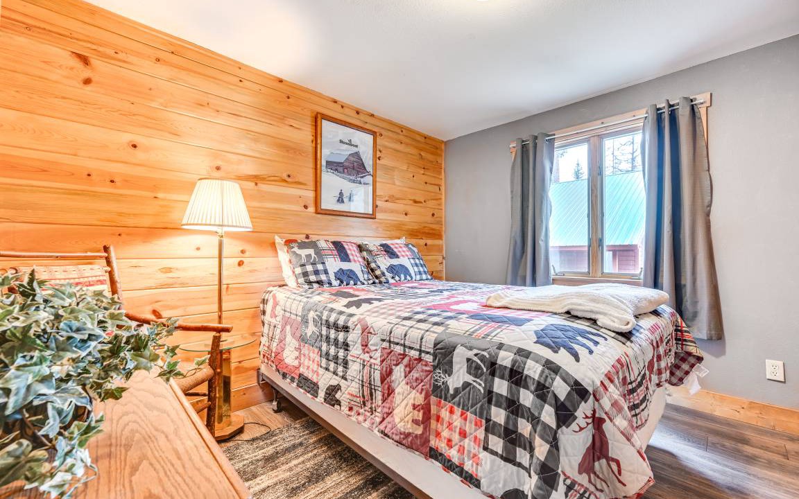 Photo of Bedroom in Bigfork