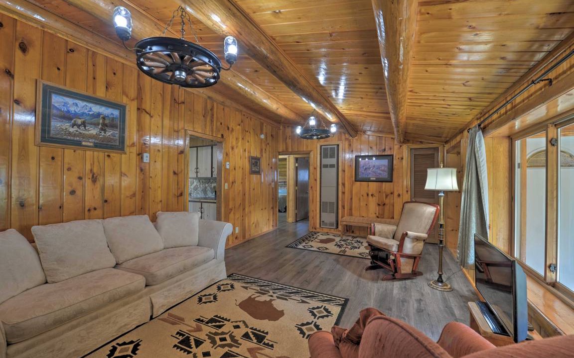 Photo of Livingroom in Pinedale