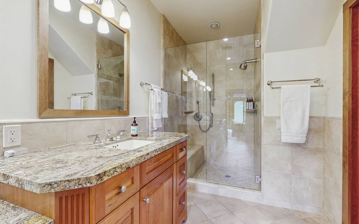 Photo of Bathroom in Elkhorn Village