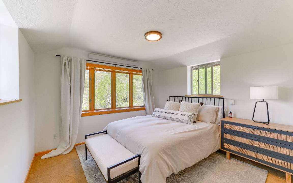 Photo of Bedroom in Thayne
