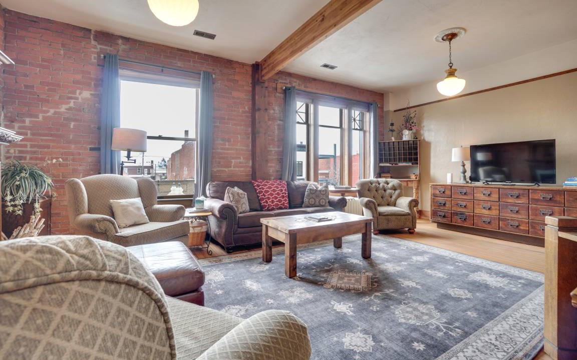 Photo of Livingroom in Laramie