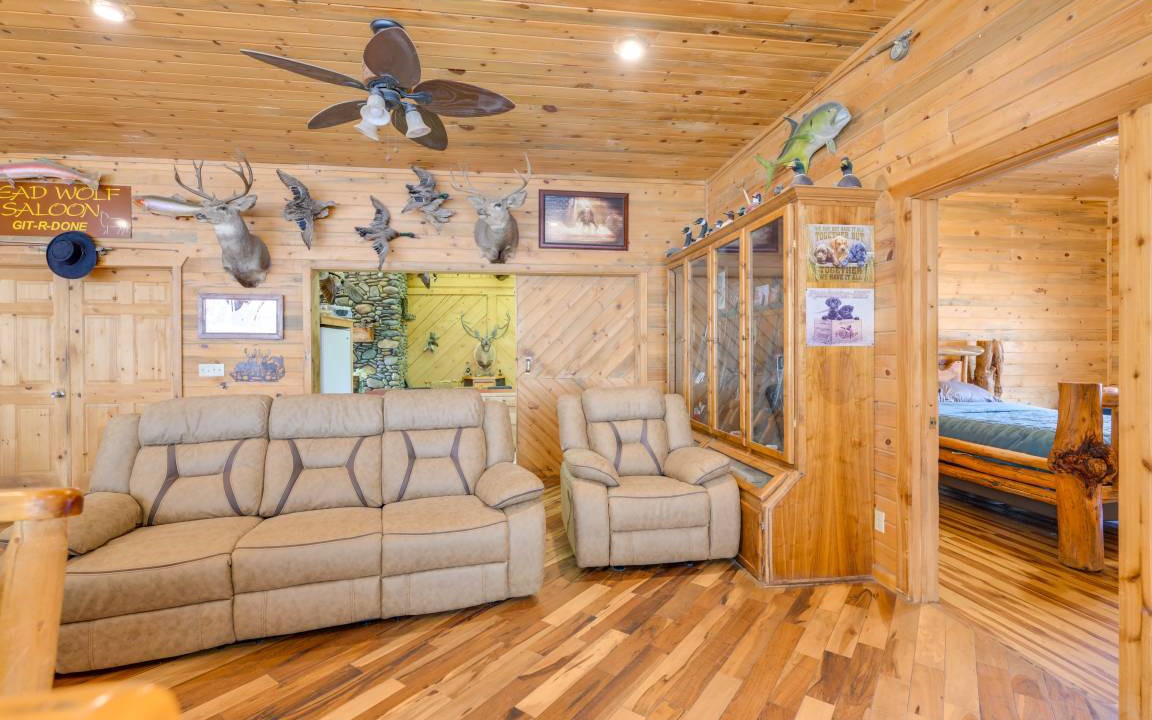 Photo of Livingroom in Salmon