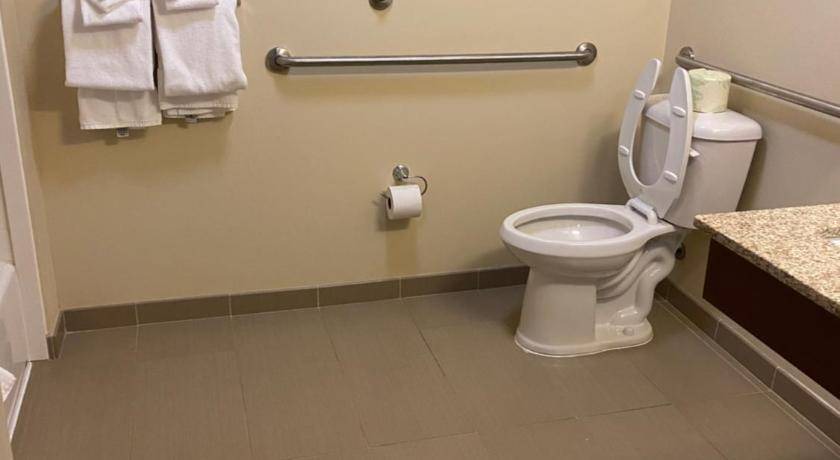 Photo of Bathroom in Cheyenne