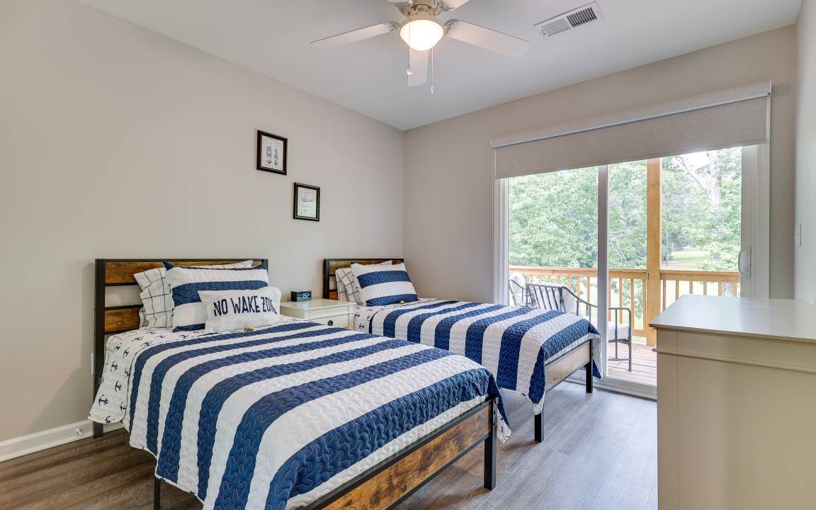 Photo of Bedroom in Counce