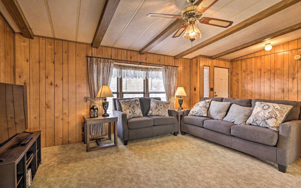 Photo of Livingroom in Richfield