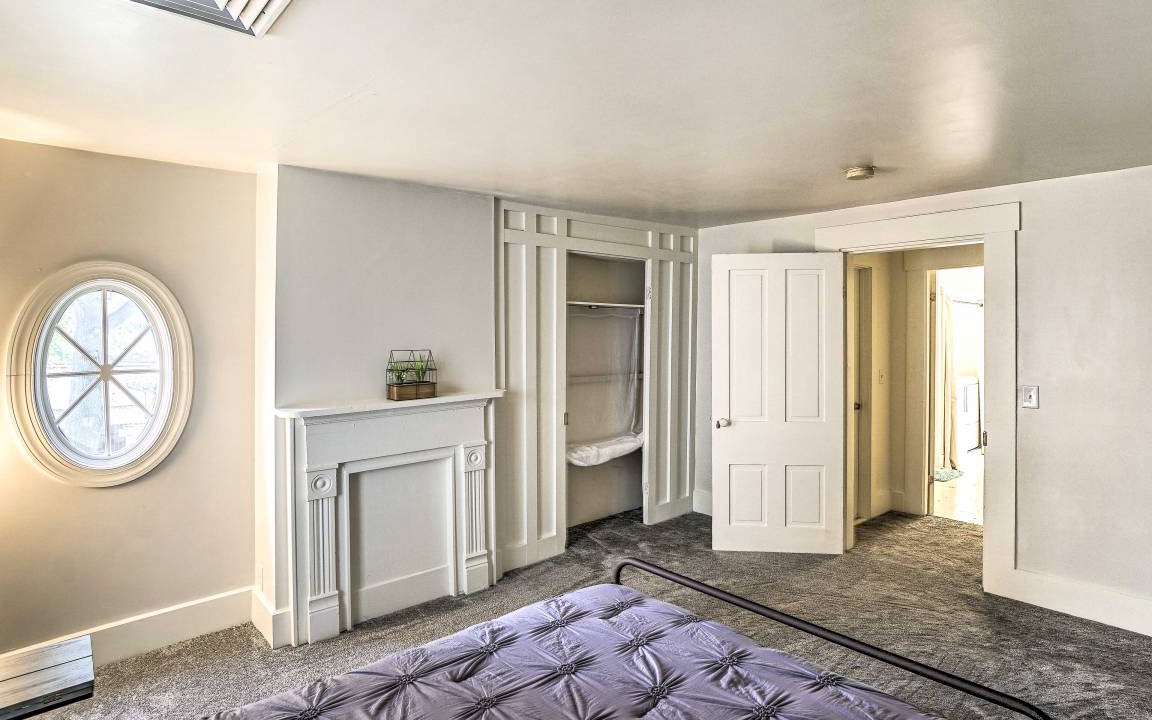 Photo of Bedroom in Troy