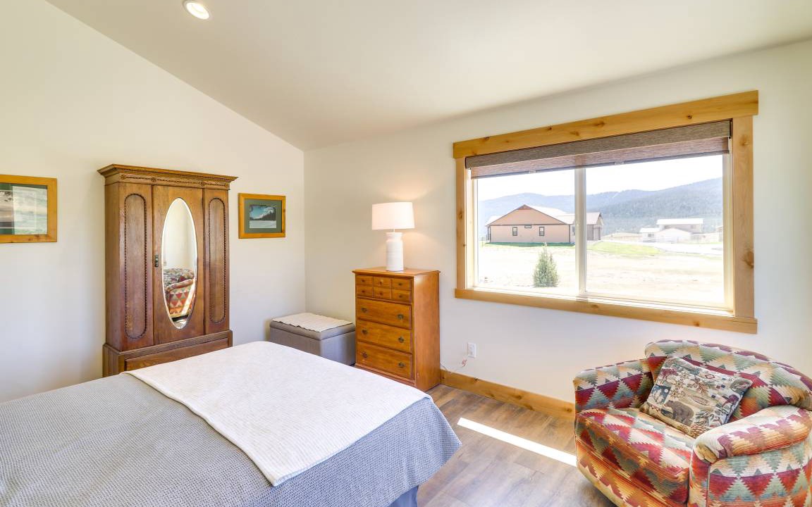 Photo of Bedroom in Northwest Montana - Glacier National Park