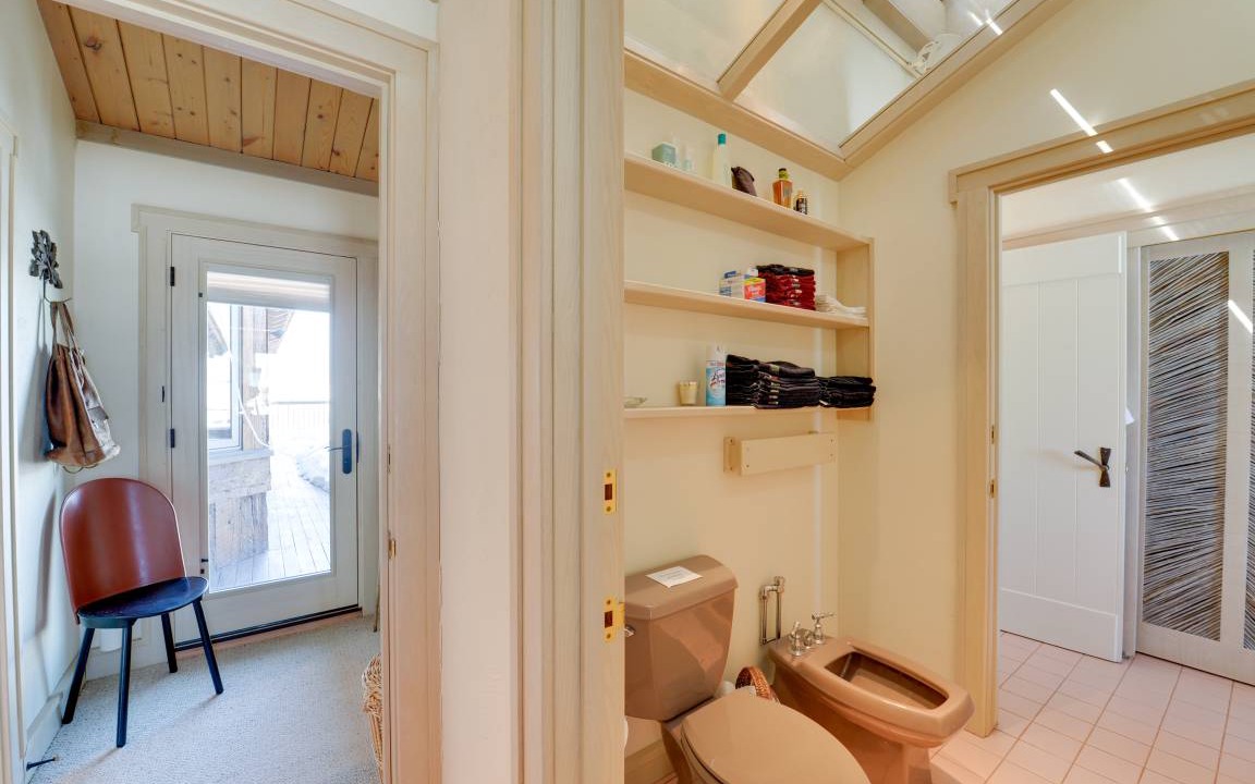 Photo of Bathroom in Cora
